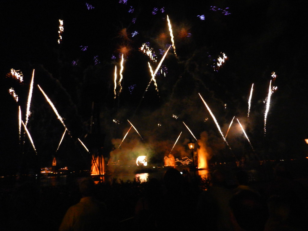 fireworks epcot. Photo Copyright ThemeParkHipster.