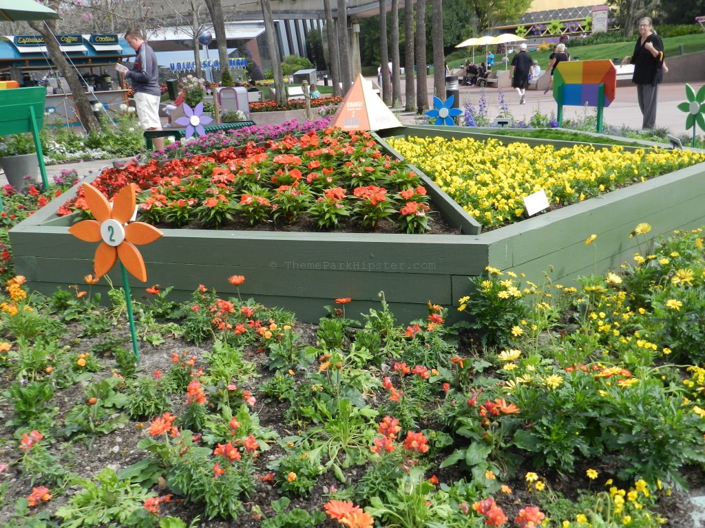 Gardener's Palette at the Epcot Flower and Garden Festival 2014. Keep reading to see the best epcot flower and garden topiaries through the years!