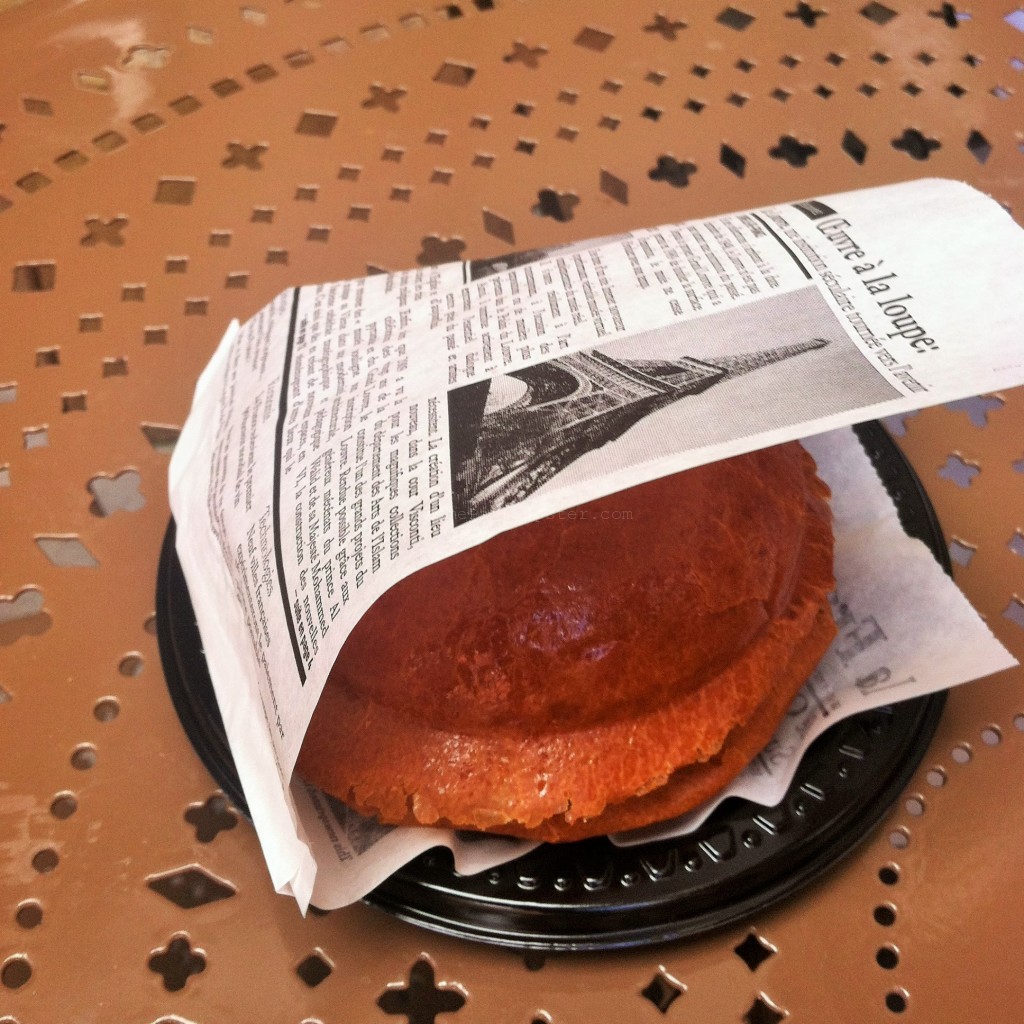 L'Artisan Croque de Glace Brioche Ice Cream Sandwich at Epcot in France Pavilion. One of the best snacks at EPCOT. 