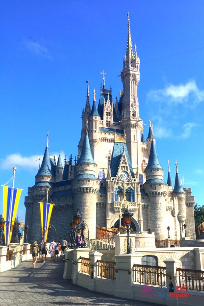 Cinderella Castle Magic Kingdom Clear Day. Keep reading for you perfect Disney World itinerary.