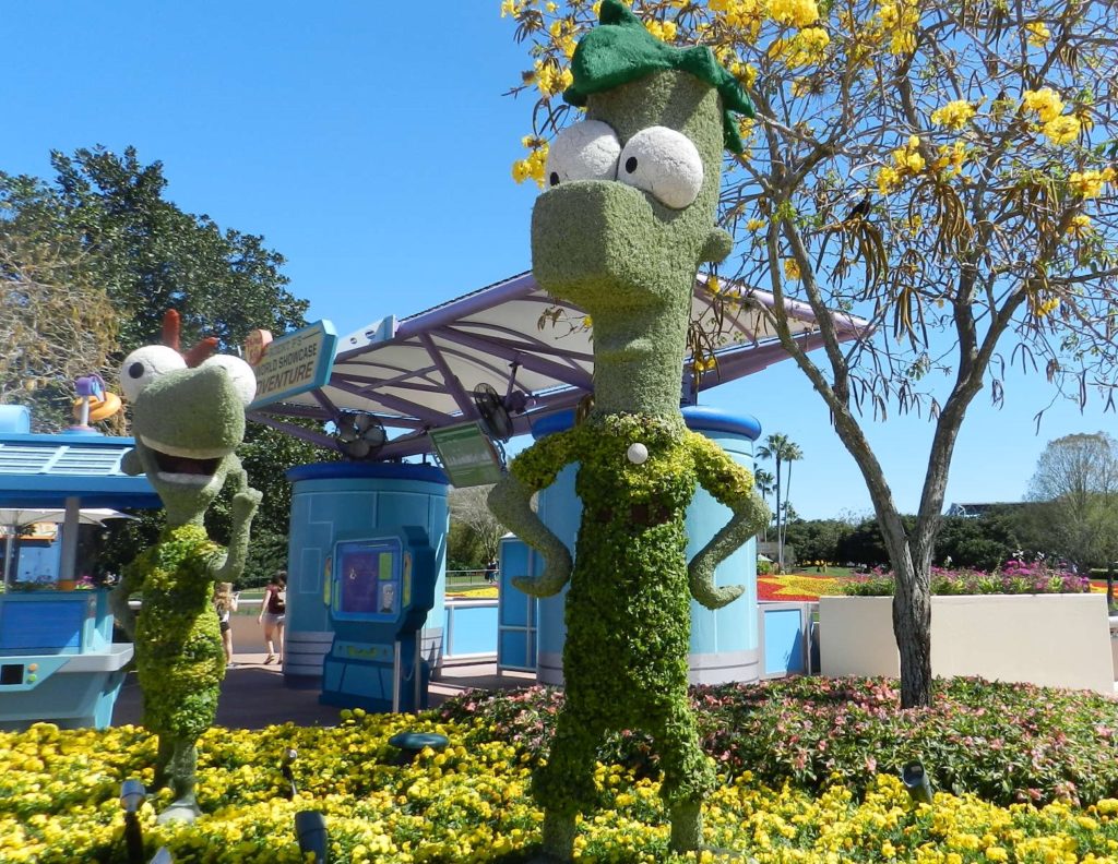 Flower and Garden Festival with Phineas and Ferb topiary