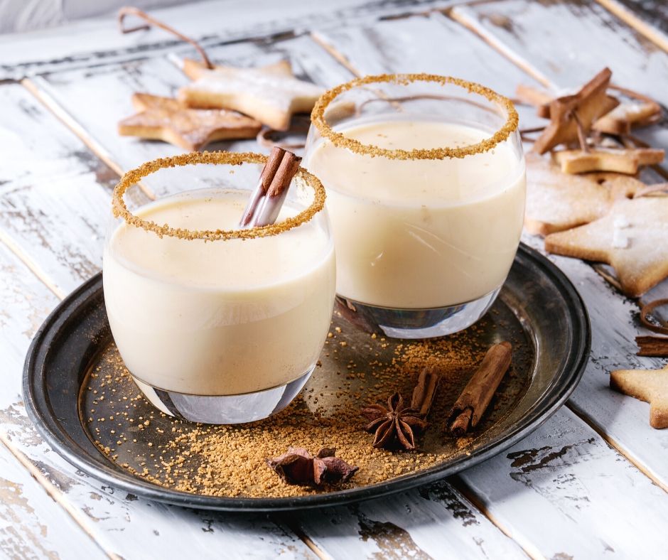 Cinnamon Toast Crunch Drink with RumChata and Fireball Whisky. Keep reading to get the recipe to one of the best Harry Potter drinks: Cinnamon Toast Crunch Drink with Whisky.