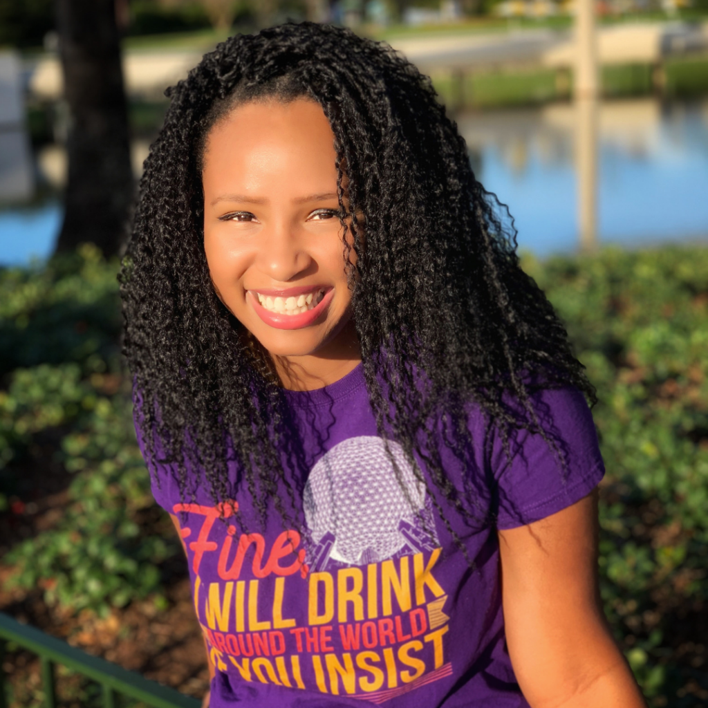 Drinking Around the World Epcot T-Shirt with NikkyJ of ThemeParkHipster. Going to Busch Gardens alone doesn't have to be scary. Keep reading for more solo travel tips.