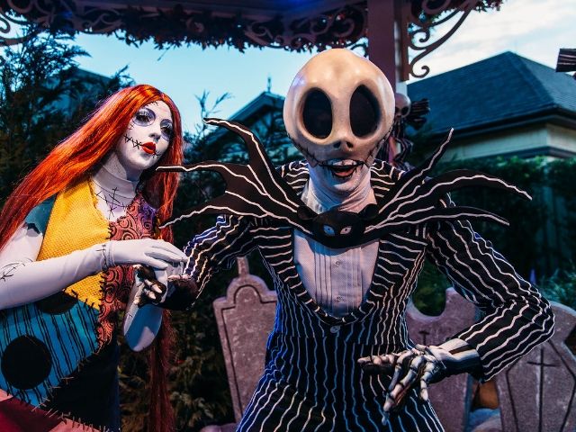 Mickeys Halloween Party Sally and Jack Skellington. Keep reading to get the Best Disney Halloween Movies to watch this year.