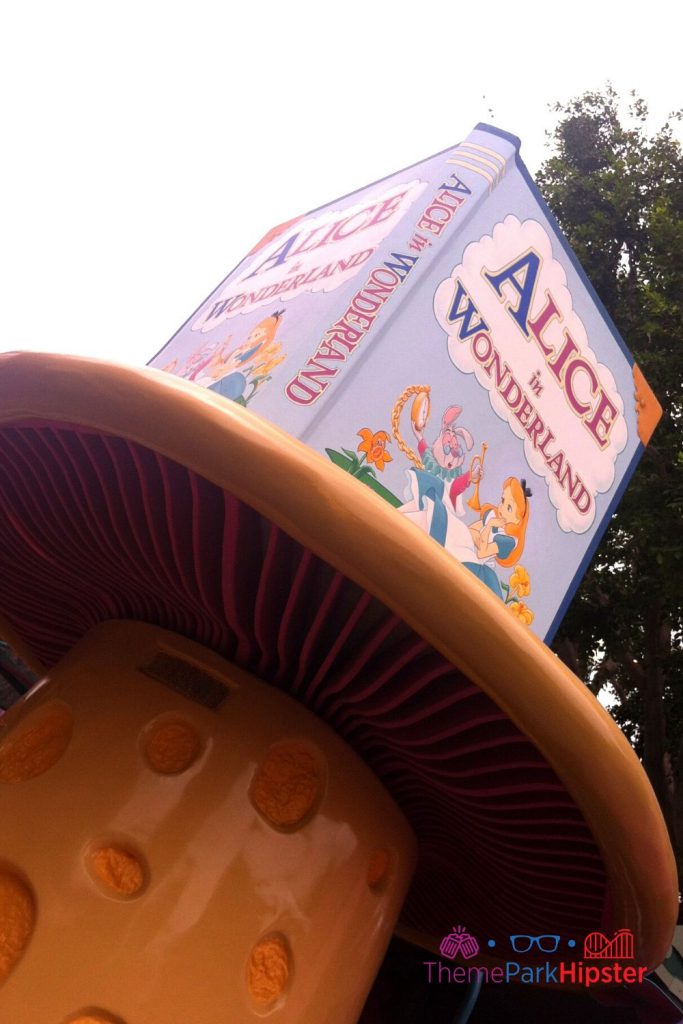 Disneyland Alice in Wonderland Ride. Keep reading for the hidden best kept secrets of Disneyland!