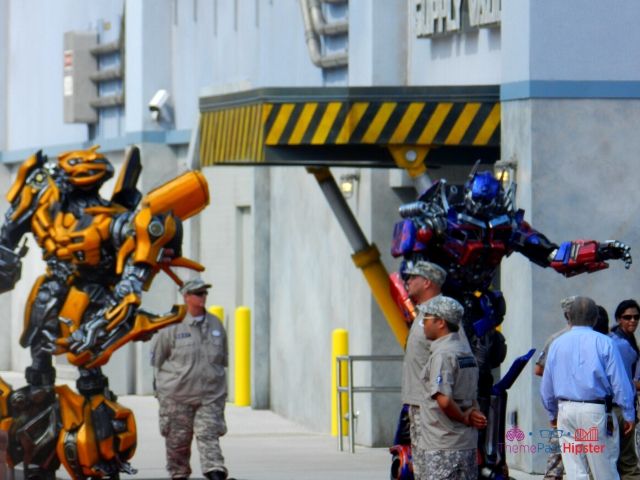 Transformers the Ride Universal Studios Grand Opening Day with Optimus Prime and Bumblebee. Keep reading to get the best things to do at Universal Studios Orlando Florida.