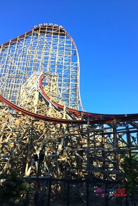 Steel Vengeance Roller Coaster Cedar Point. Keep reading for the full review of Hotel Breakers at Cedar Point.