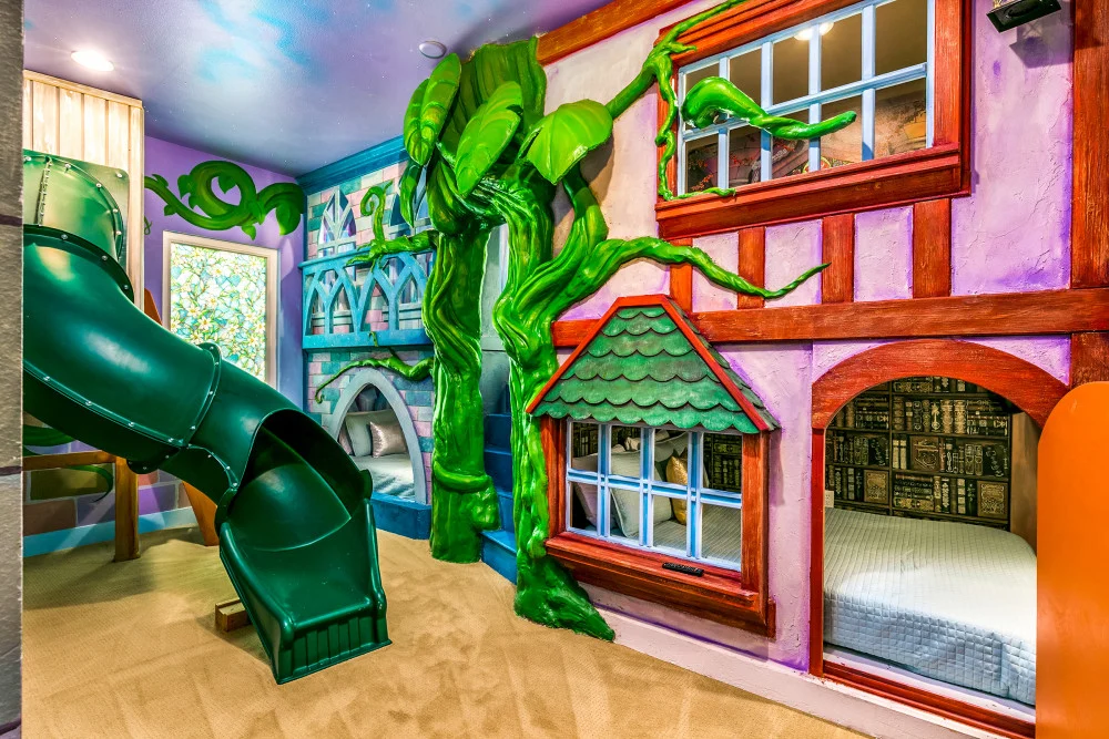 665 Jungle Themed Room with Slide at Reunion Resort Orlando Vacation Home