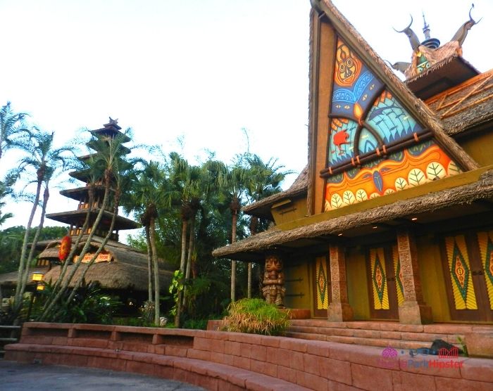 Enchanted Tiki Room Adventureland Rides. Keep reading to get the top 10 best shows at Disney World.