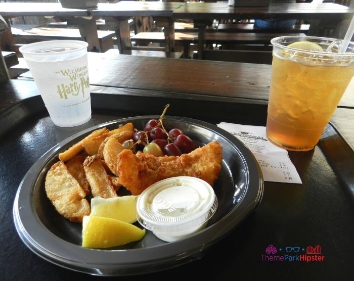 Fish and Chips at the Three Broomsticks and Long Island Tea at Harry Potter World Universal. Keep reading to get the best food at Wizarding World of Harry Potter.