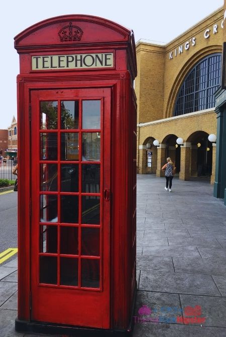 Red Telephone Booth Wizarding World of Harry Potter Diagon Alley. Keep reading to get the best Harry Potter secrets at Universal Studios.
