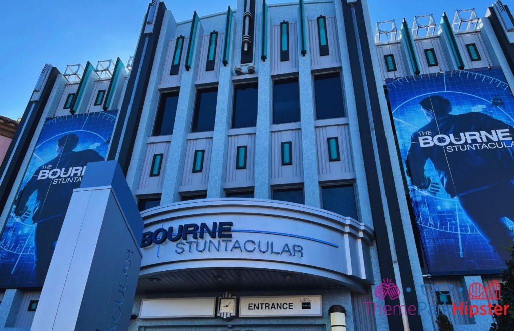 The Bourne Stuntacular Universal Studios Florida. Keep reading to get the best Universal Studios Orlando tips for beginners and first timers.