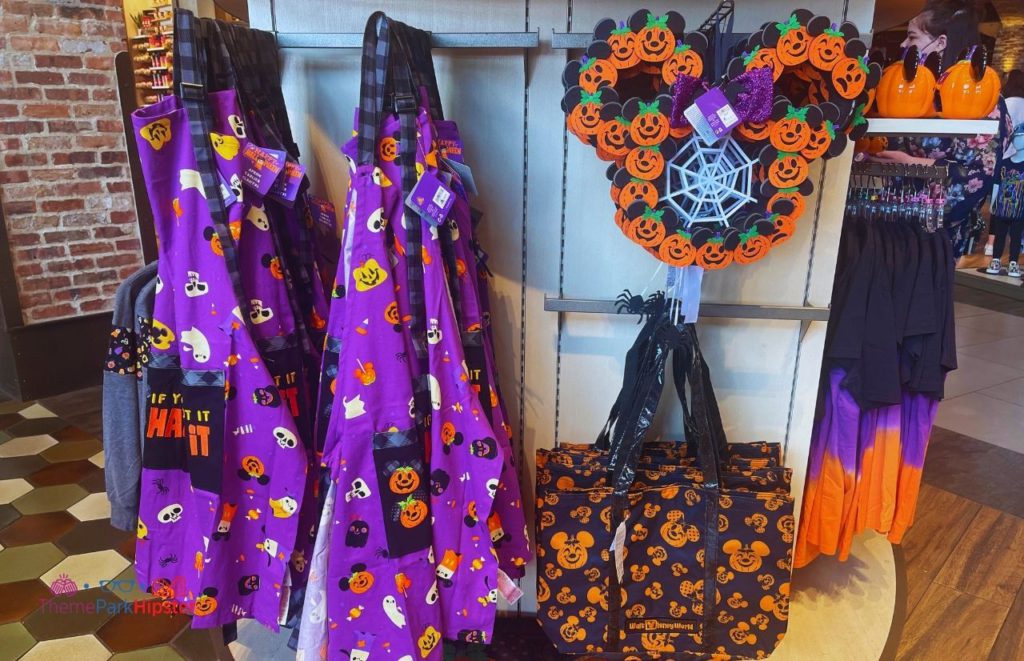 2021 Disney Halloween Merchandise Aprons Pumpkin Candle Holder Door Reef and Bag