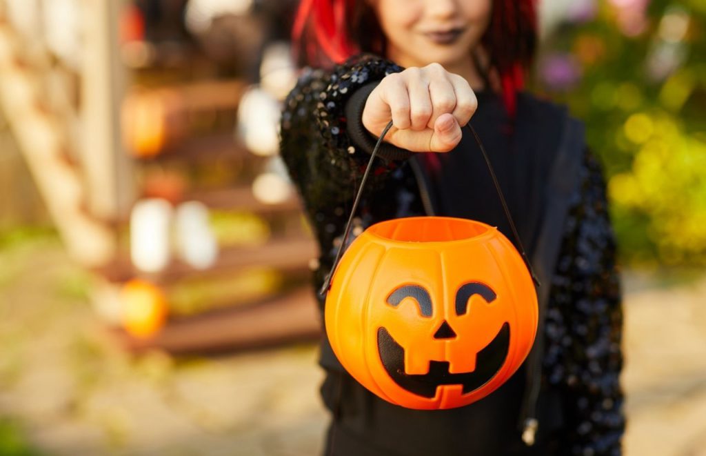Avalon Park Halloween. Keep reading to learn about things to do in Orlando for Halloween and things to do in Orlando for October.
