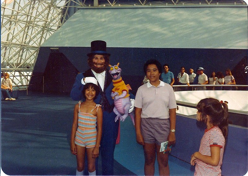 Dreamfinder and Figment at Epcot 1983 in Imagination Pavilion