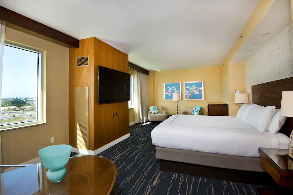Hilton Orlando Signature Suite. Keep reading to learn about the best cheap hotels near SeaWorld Orlando.