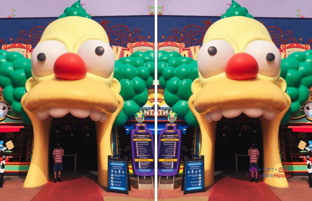 Universal Orlando Resort Krusty the Clown at Springfield USA at Simpsons Land Universal Studios. Which is better Universal Studios vs Islands of Adventure? Keep reading to find out.