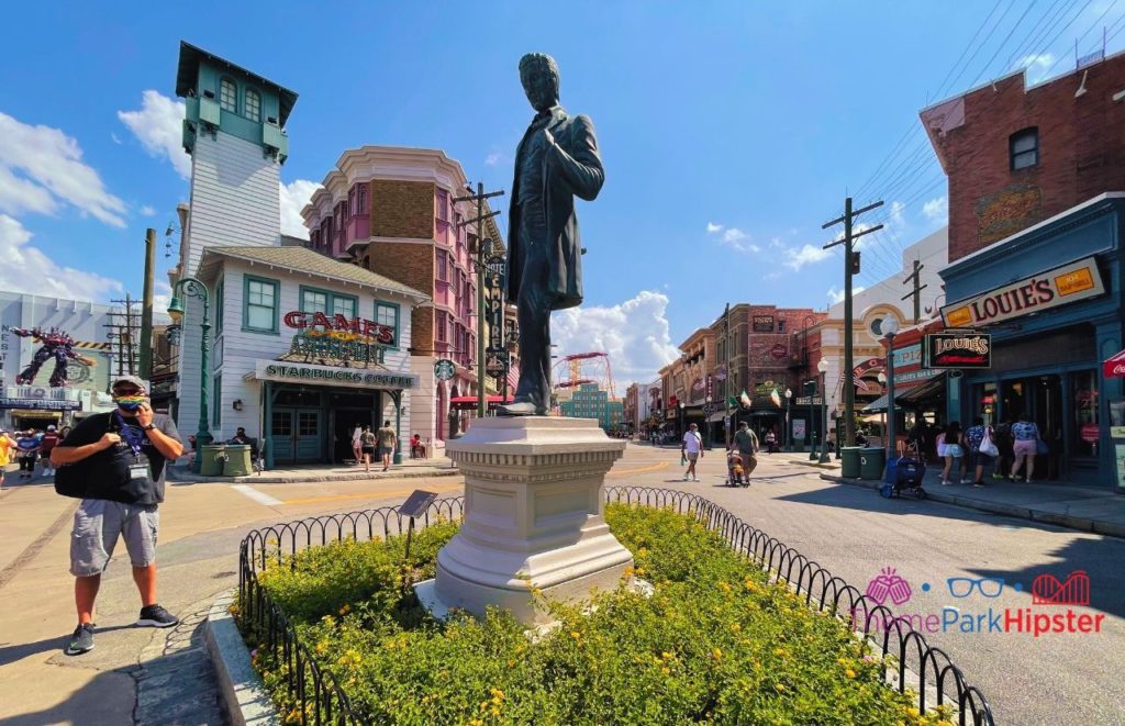 Universal Orlando Resort Nazarman Universal Studios Founder Statue