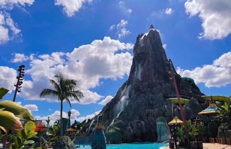 27 Easy Volcano Bay Tips For Your First Visit (2024 Guide for Beginners ...