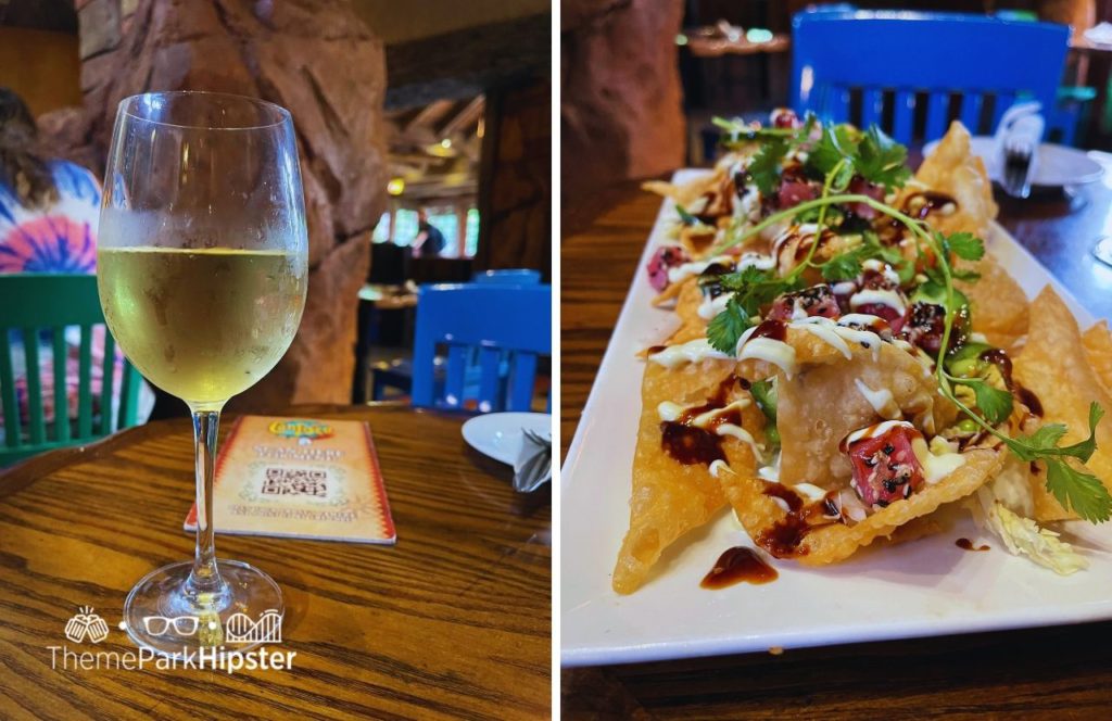 Confisco Grill White Wine with Loaded Tuna Nachos Universal Orlando Resort Islands of Adventure. Keep reading to learn about the best Universal Orlando Resort restaurants for solo travelers.