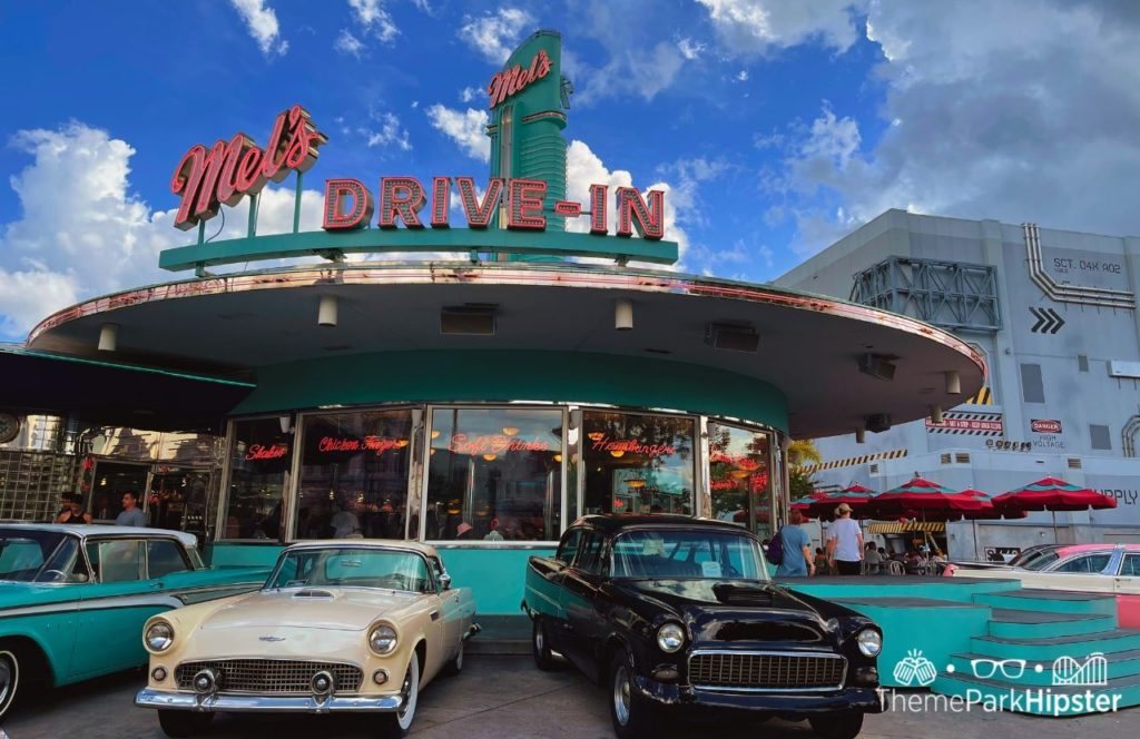 Universal Orlando Resort Mel's Drive Diner at Universal Studios Florida. One of the best photo spots in Universal Orlando.