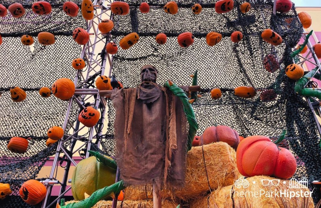 Pumpkin Lord Scare zone HHN 31 Halloween Horror Nights 2022 Universal Orlando. Keep reading to get the best Halloween Horror Nights tips and tricks and survival guide. 