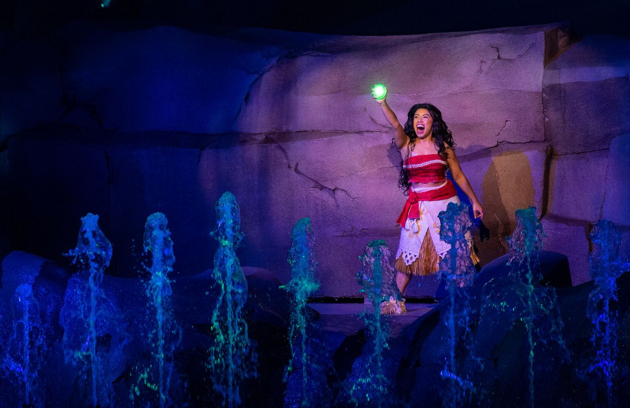 Moana answers the call of the ocean in an all-new sequence as Fantasmic! One of the best shows at Hollywood Studios.