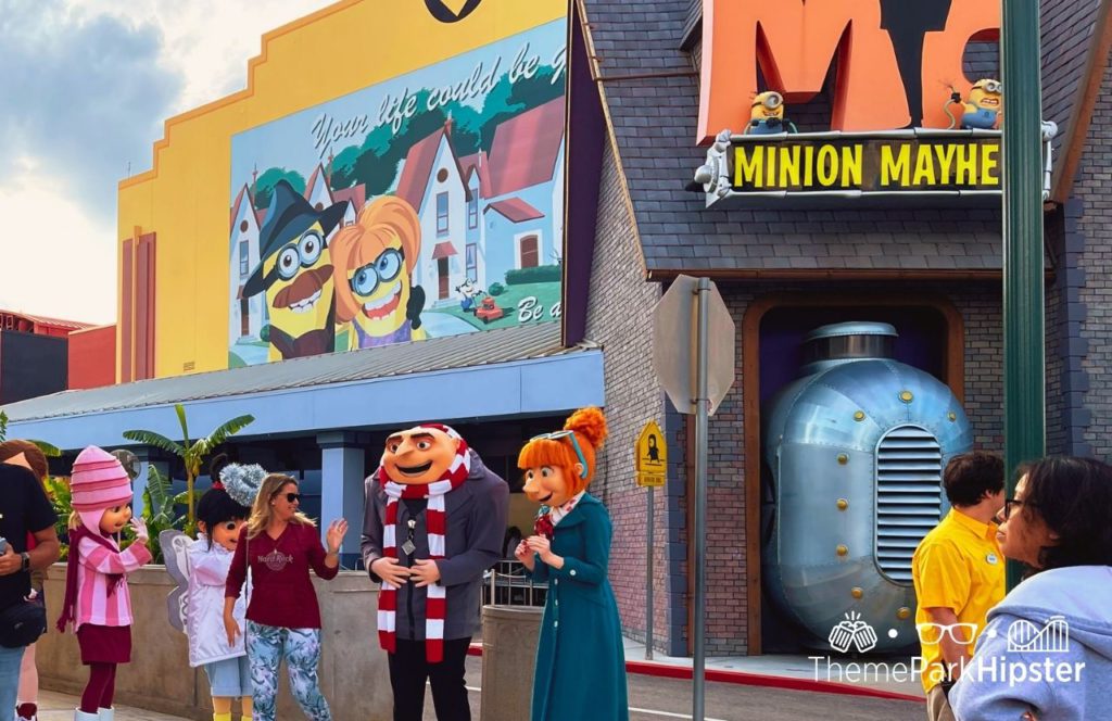 2024 Universal Orlando Resort Minions at Universal Studios during Christmas. Keep reading to get the best Universal Studios Orlando, Florida itinerary and must-do list!