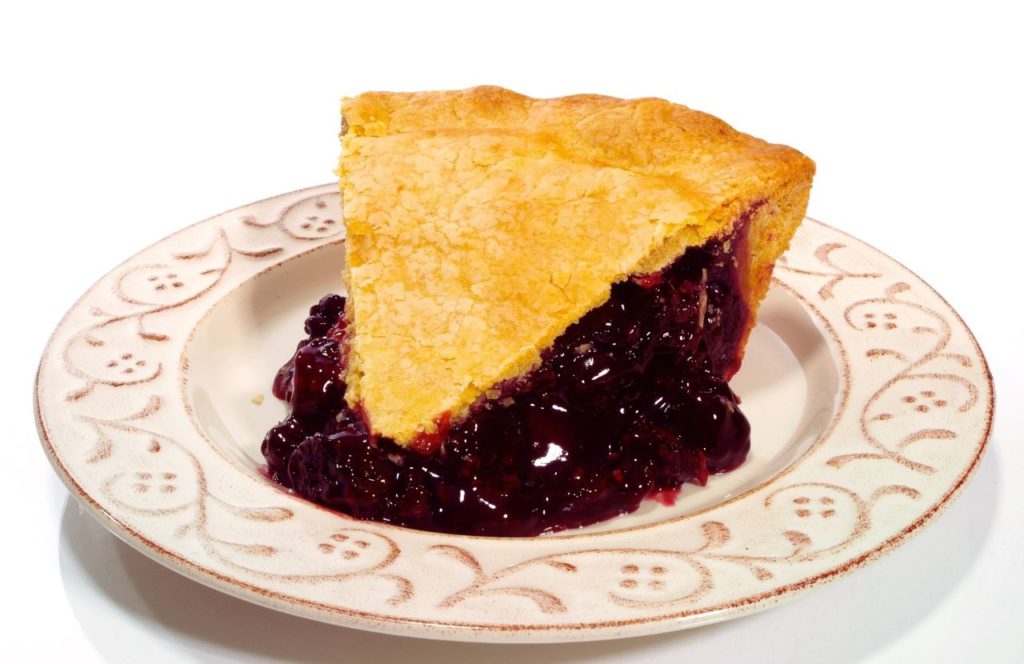 Knott's Berry Farm in California Boysenberry Pie. Keep reading to get the best food at Knott's Berry Farm and the best things to eat.