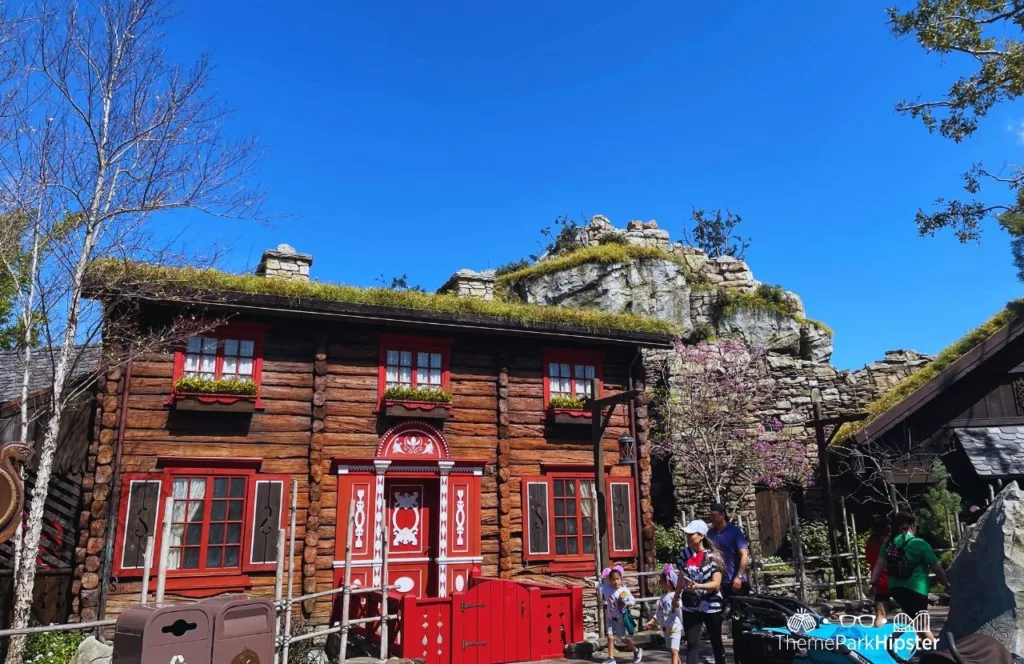 Epcot Flower and Garden Festival 2023 Sommerhouse in Norway Pavilion. Keep reading to get the best rides at EPCOT for Disney Genie Plus and Lightning Lane.