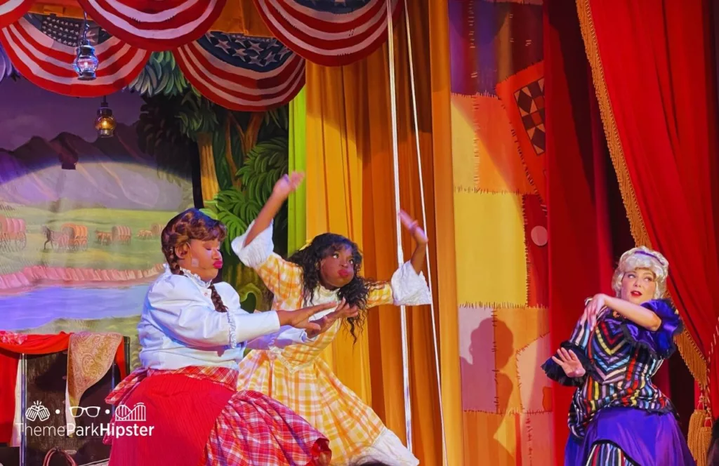 Disney Wilderness Lodge Resort Hoop Dee Doo Musical Revue Review 