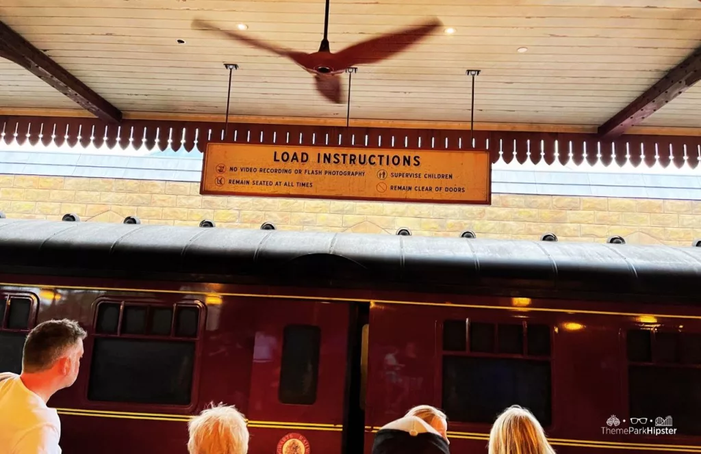 Universal Orlando Resort Hogwarts Express in the Wizarding World of Harry Potter 