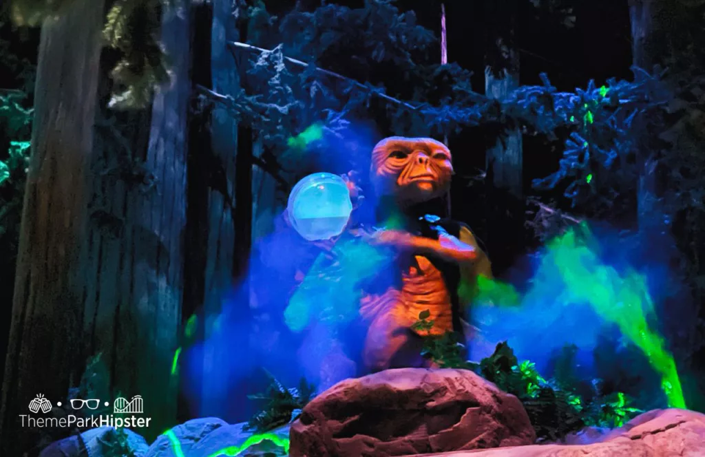 E.T. Adventure Ride at Universal Studios Florida Bontanius in Forest Scene Queue