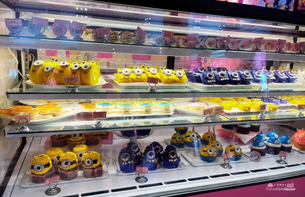 Universal Studios Florida Minion Land Bake My Day Store Merchandise Cupcakes