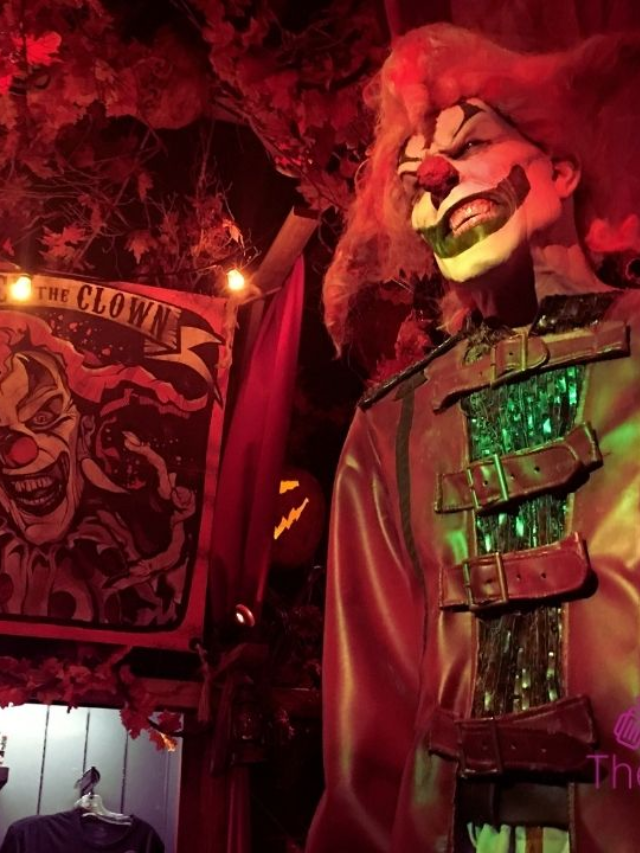 SMACKDOWN: 7 Best Halloween Horror Nights Icons EVER!!! Story