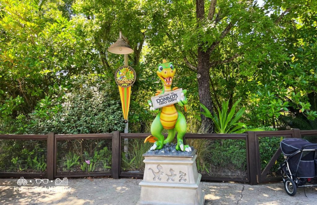 Dinoland Donald's Dino Bash Disney Animal Kingdom Theme Park